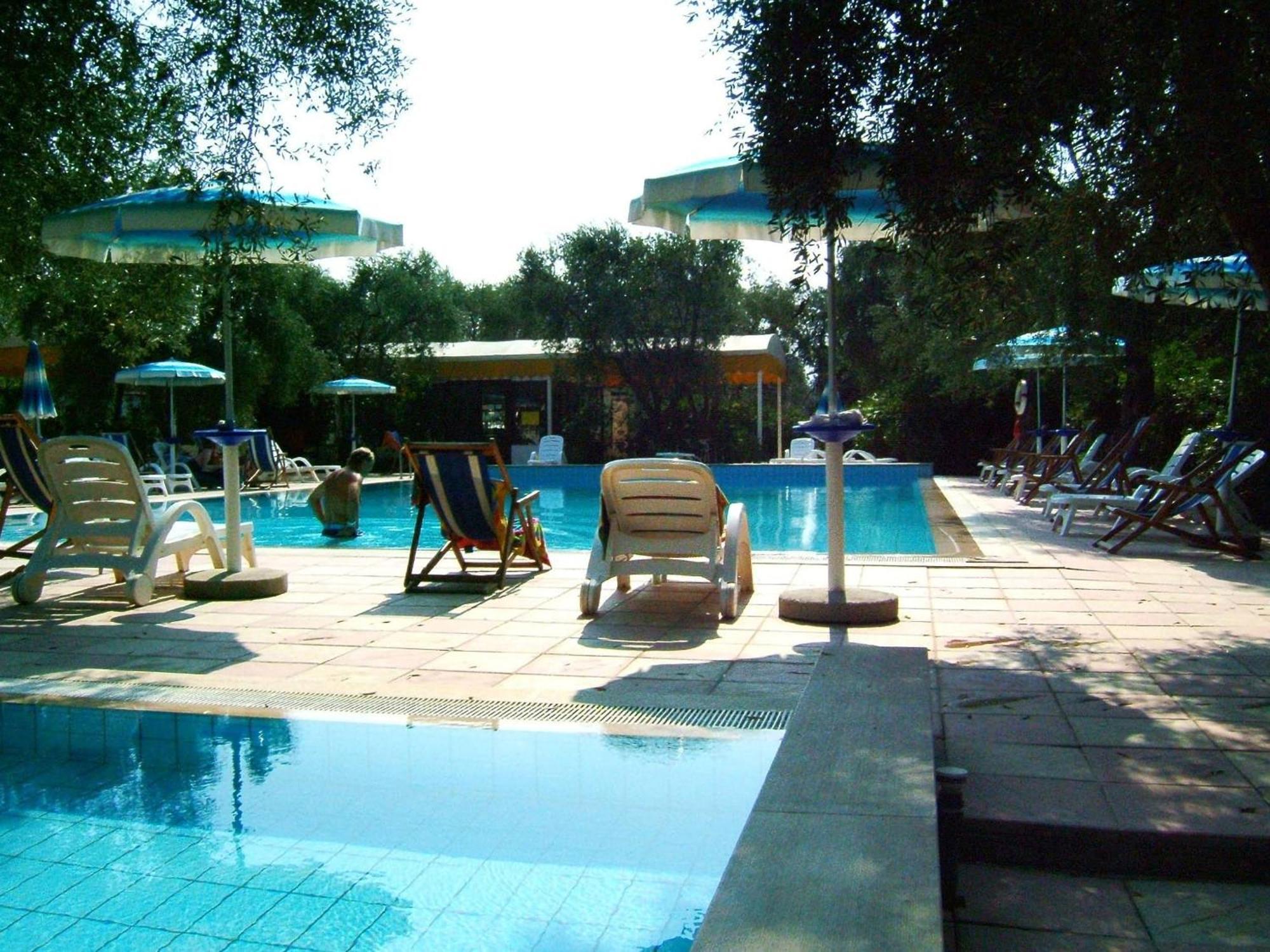 Appartamenti Gallo Club 维耶斯泰 外观 照片