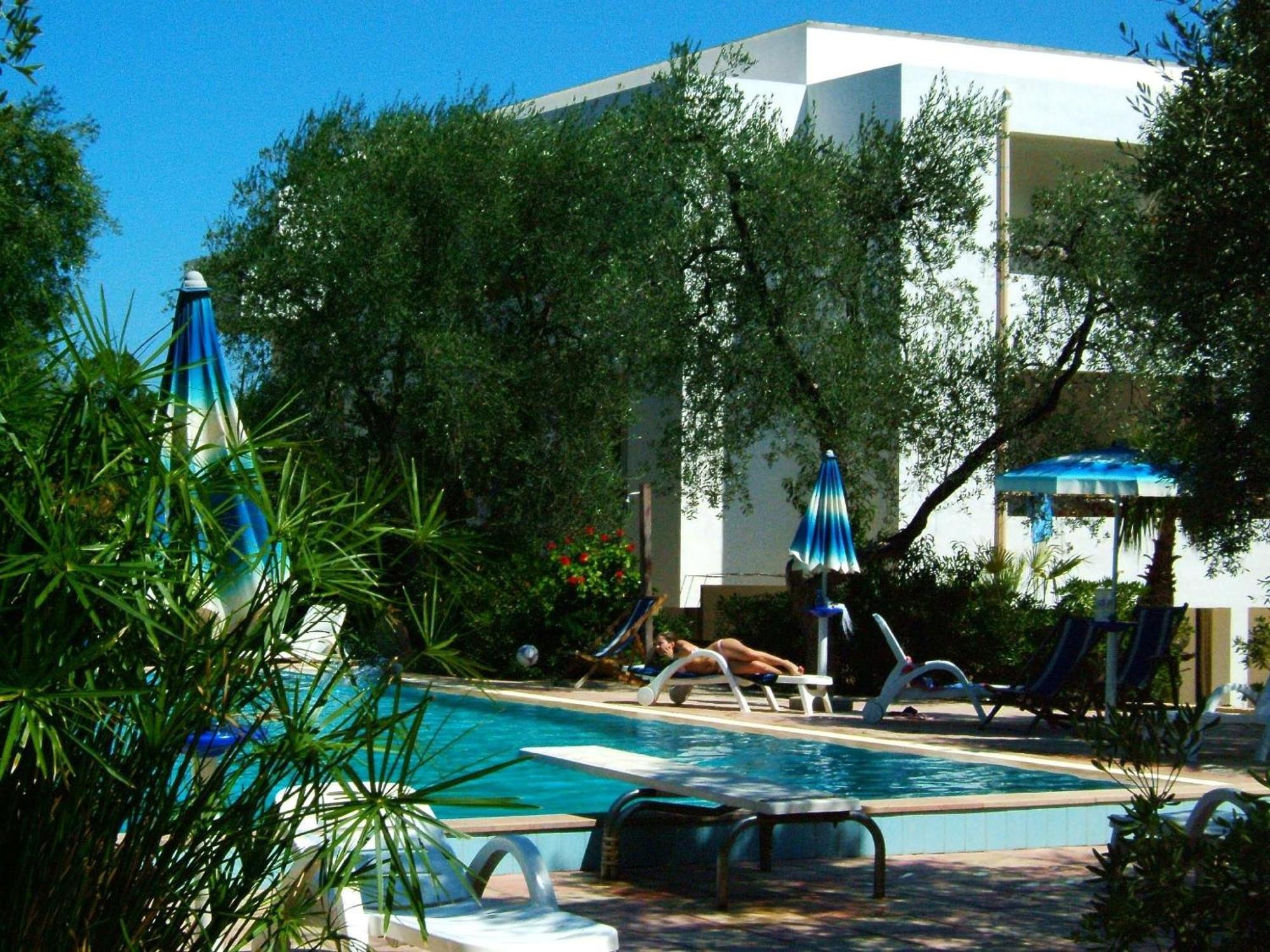 Appartamenti Gallo Club 维耶斯泰 外观 照片